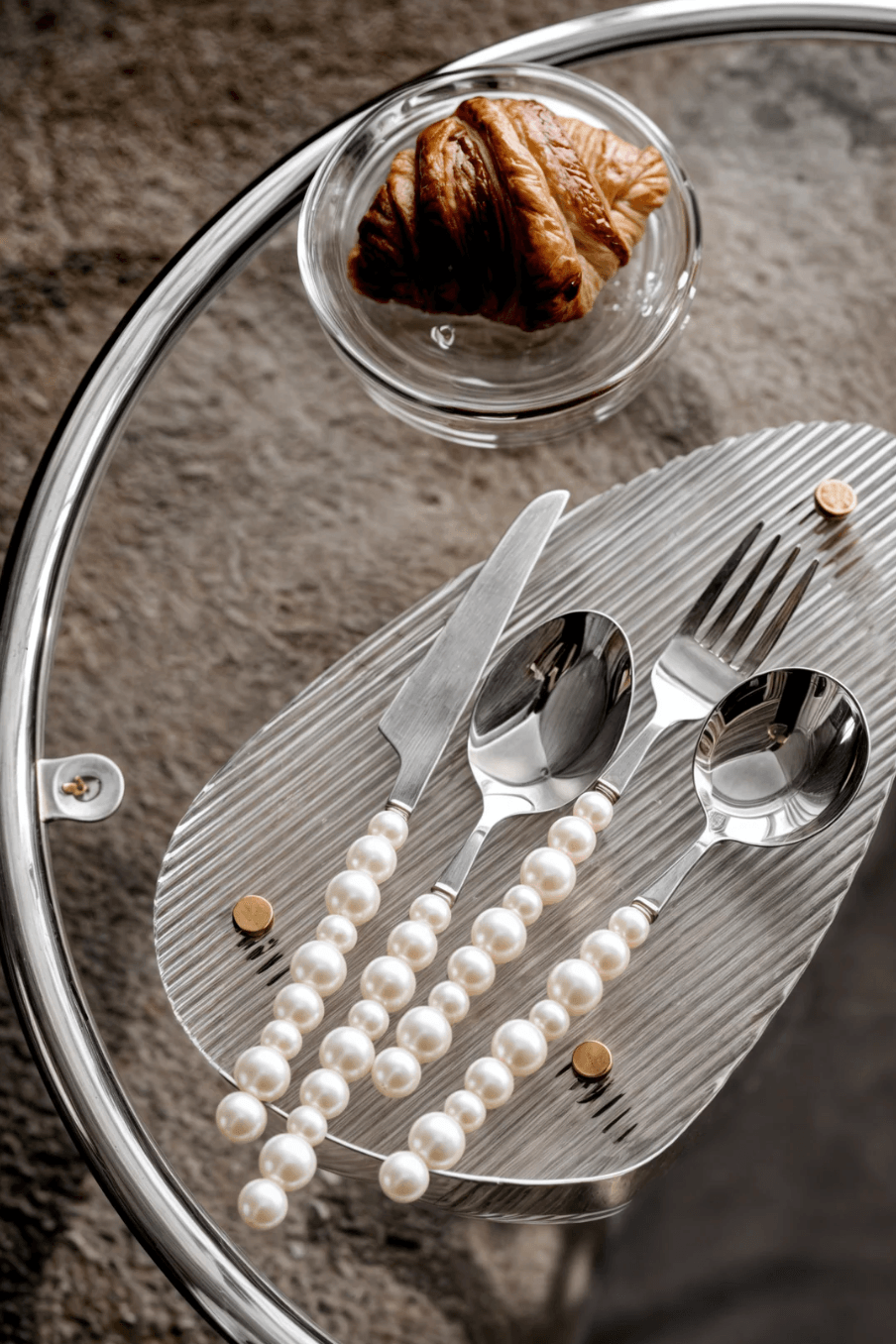 Gia White Cutlery