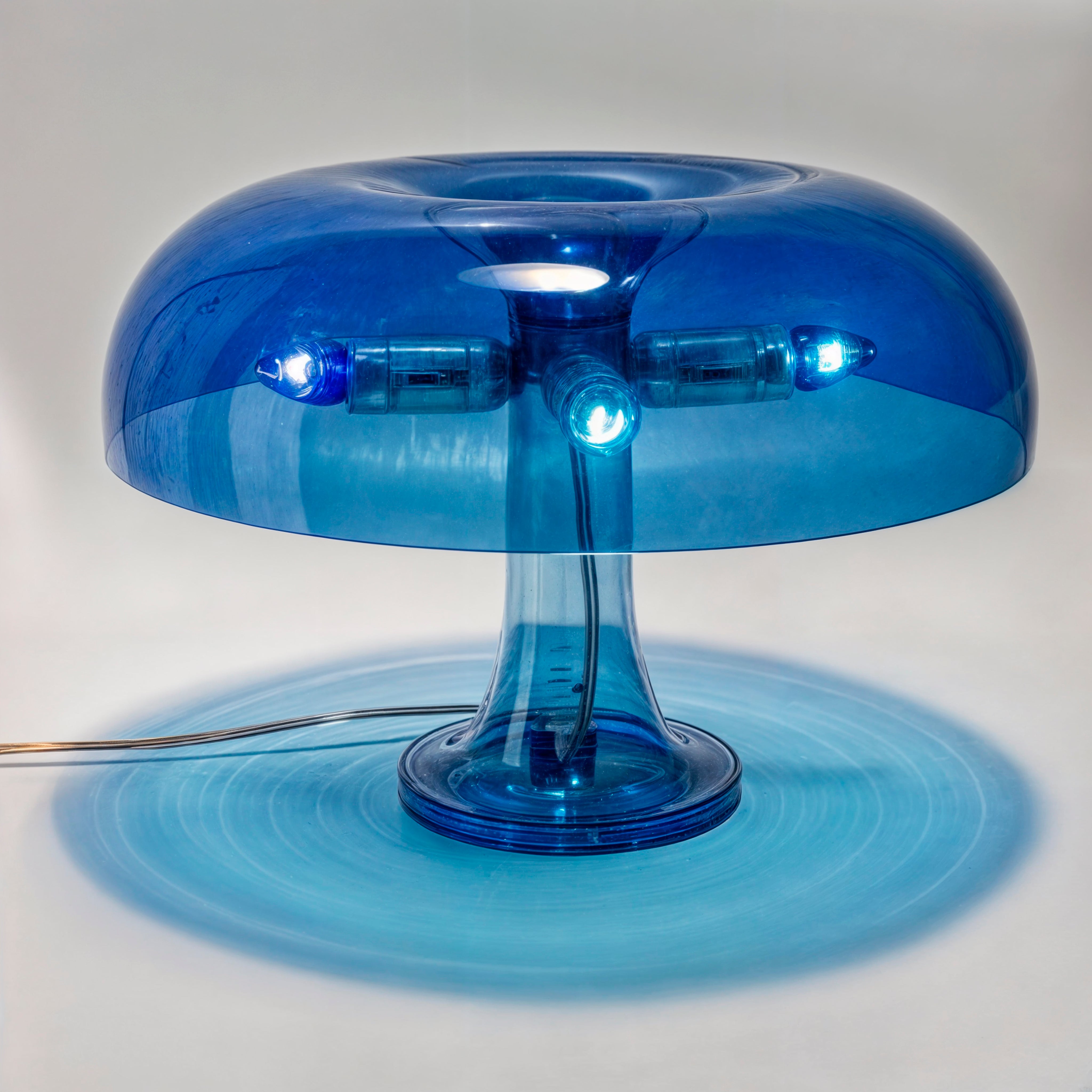 Amira Blue Lamp
